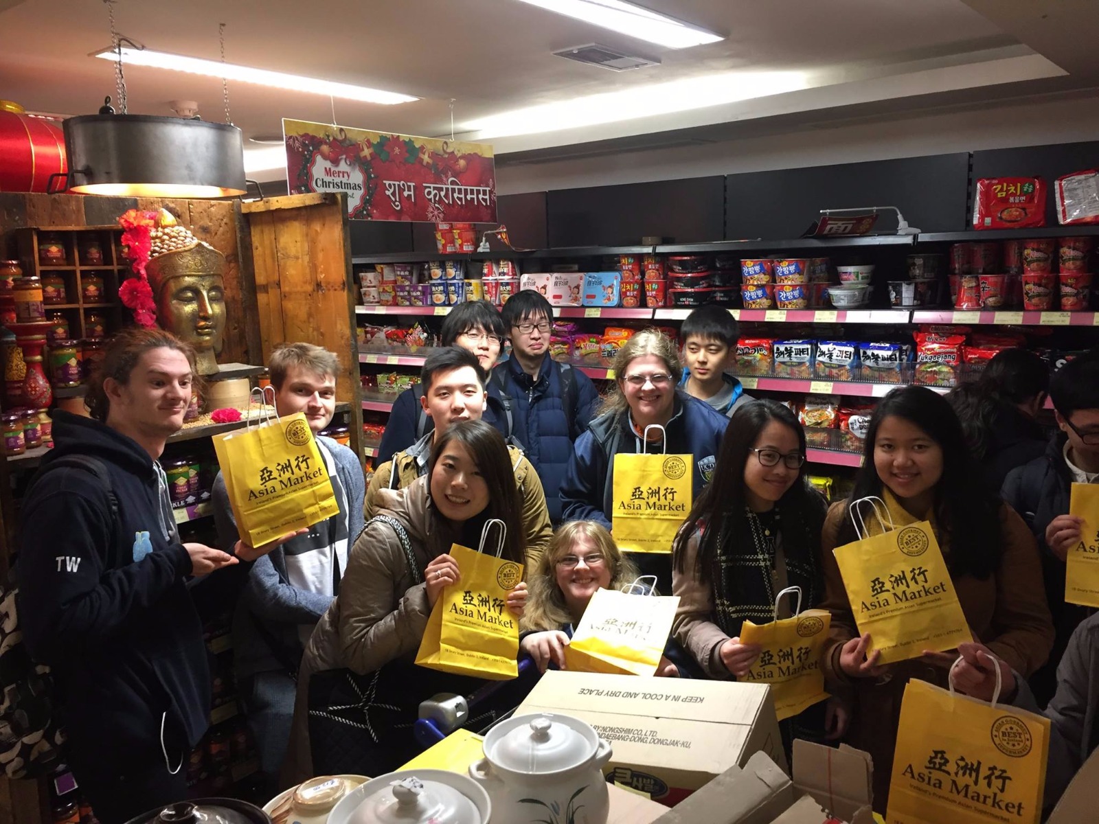 Students Tour to Asia Market Students Tour to Asia Market